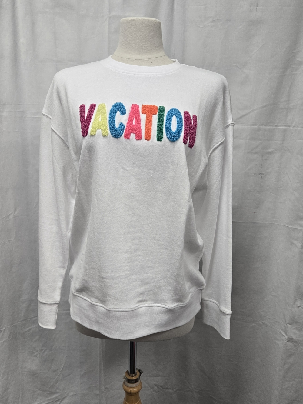 Shiraleah White "VACATION" Chenille Sweatshirt